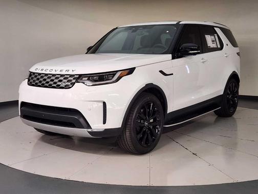 Fuji White 2026 Land Rover Discovery S