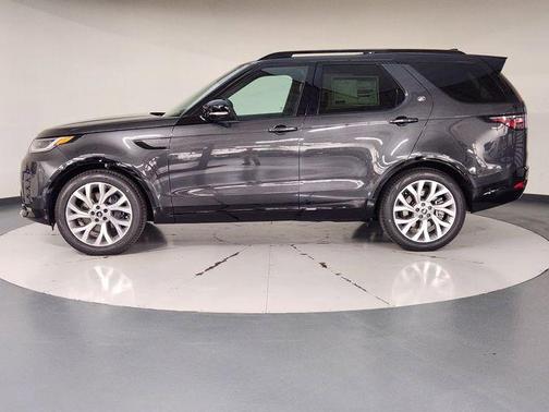 Carpathian Grey 2026 Land Rover Discovery GEMINI EDITION