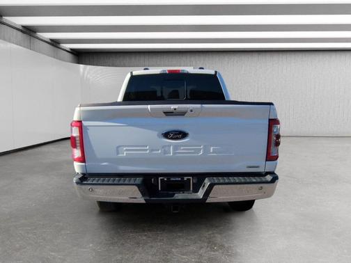 Star White Metallic Tri-Coat 2023 Ford F-150 Lariat