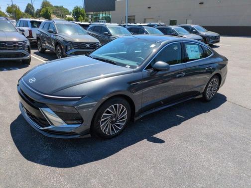 Portofino Gray 2026 Hyundai SONATA Hybrid SE