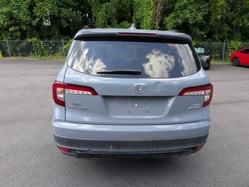 Sonic Gray Pearl 2022 Honda Pilot AWD Sport