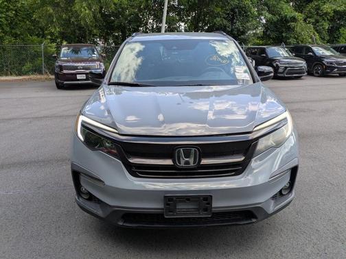 Sonic Gray Pearl 2022 Honda Pilot AWD Sport