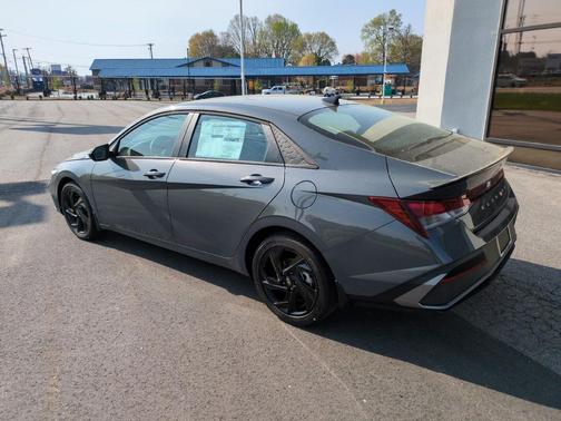 Ecotronic Gray 2026 Hyundai ELANTRA Sport
