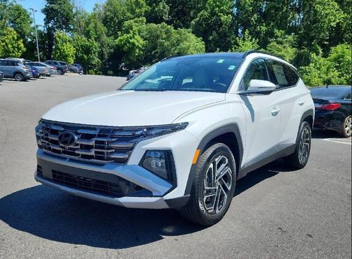 Creamy White Pearl 2026 Hyundai TUCSON Hybrid Limited