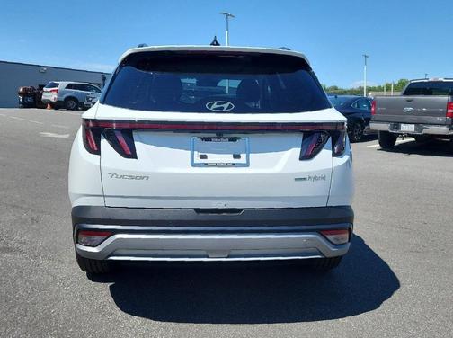 Creamy White Pearl 2026 Hyundai TUCSON Hybrid Limited