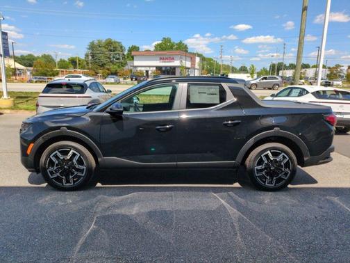 Phantom Black 2026 Hyundai SANTA CRUZ Limited