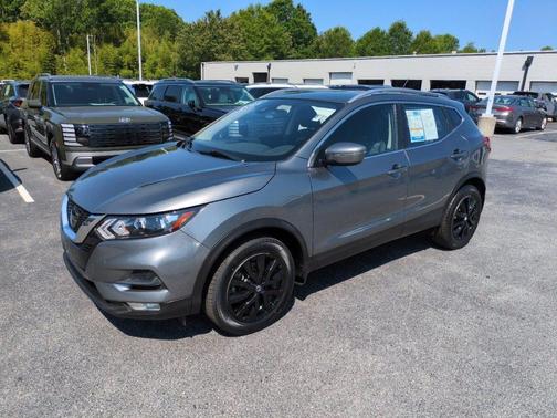 Gun Metallic 2021 Nissan Rogue Sport SV