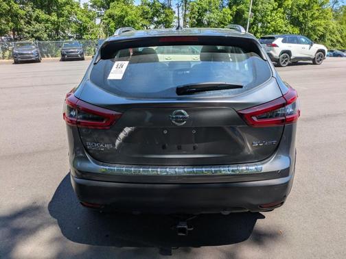 Gun Metallic 2021 Nissan Rogue Sport SV