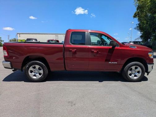 Delmonico Red Pearlcoat 2022 RAM 1500 Big Horn/Lone Star