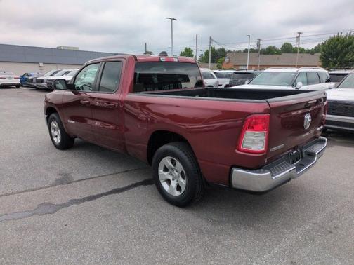 Delmonico Red Pearlcoat 2022 RAM 1500 Big Horn/Lone Star