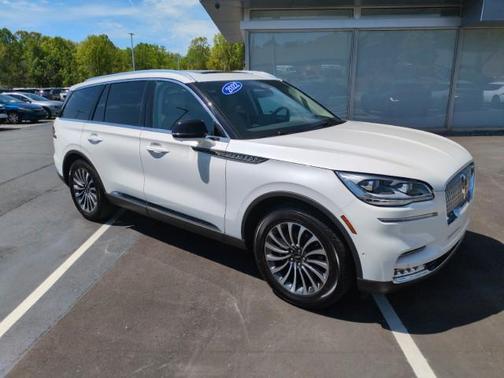 Pristine White Metallic Tri-Coat 2022 Lincoln Aviator Reserve