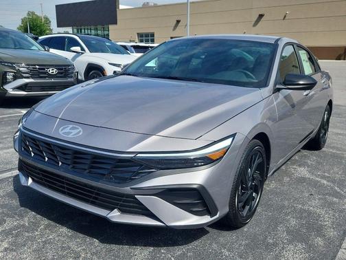 Fluid Metal 2026 Hyundai ELANTRA HEV SEL Sport