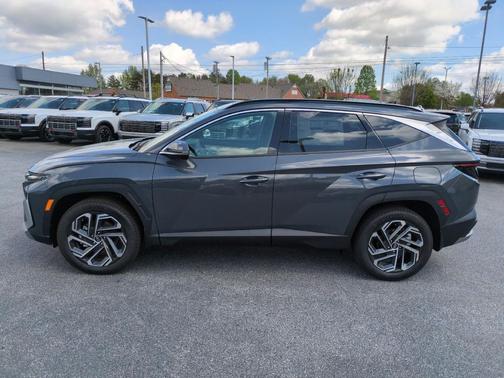 Ecotronic Gray 2026 Hyundai TUCSON Limited