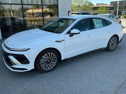 Serenity White 2025 Hyundai SONATA Hybrid SE