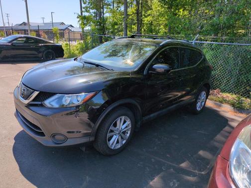 Magnetic Black 2018 Nissan Rogue Sport SV