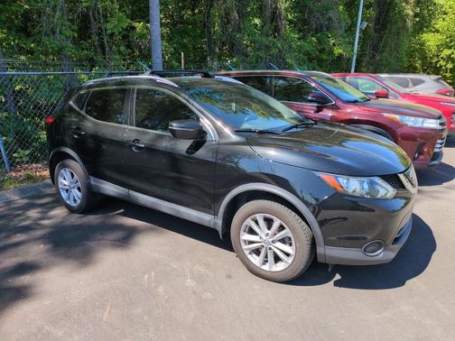 Magnetic Black 2018 Nissan Rogue Sport SV