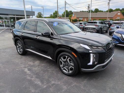 Abyss Black Pearl 2025 Hyundai PALISADE SEL Premium 8P