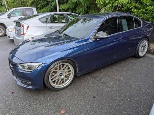 Blue 2018 BMW 340 340i