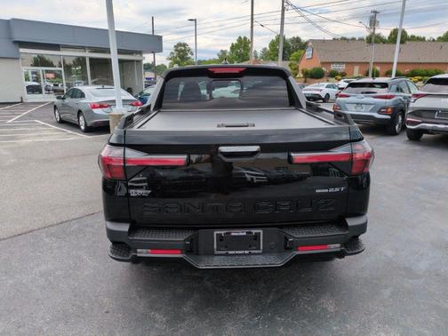 Phantom Black 2024 Hyundai SANTA CRUZ XRT