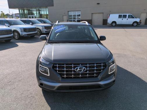 Ecotronic Gray 2023 Hyundai VENUE Limited