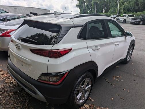 Lunar White 2023 Hyundai KONA SEL