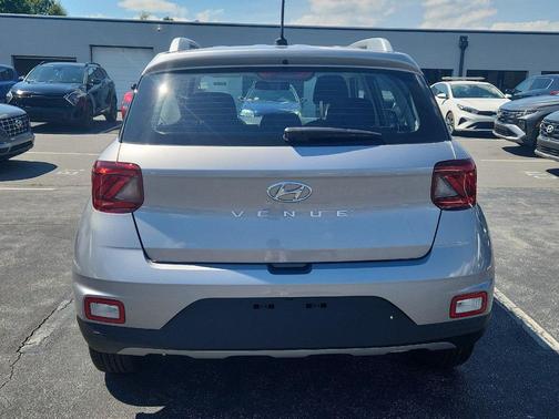 Shimmering Silver 2026 Hyundai VENUE SEL