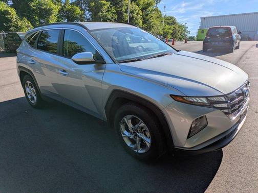 Shimmering Silver 2024 Hyundai TUCSON SEL