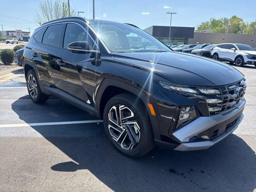 Phantom Black 2026 Hyundai TUCSON Limited