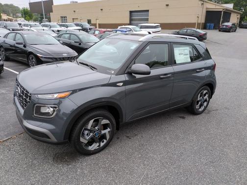 Ecotronic Gray 2026 Hyundai VENUE SEL
