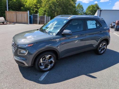 Ecotronic Gray 2026 Hyundai VENUE SEL