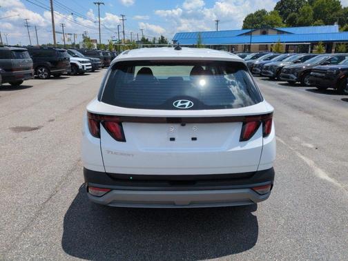 Serenity White Pearl 2026 Hyundai TUCSON SE