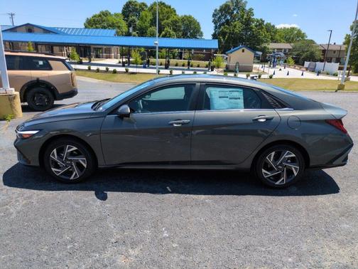 Amazon Gray 2026 Hyundai ELANTRA Limited