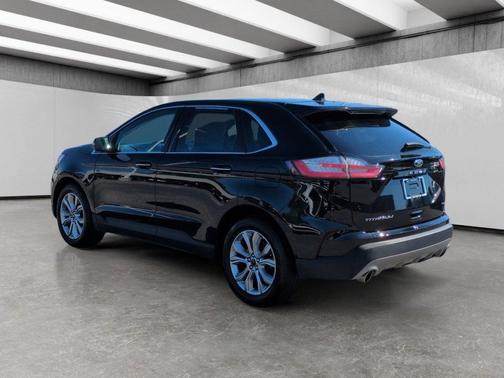 Agate Black Metallic 2024 Ford Edge Titanium