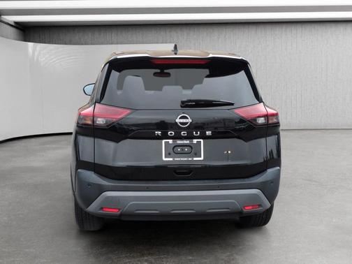 Super Black 2023 Nissan Rogue S