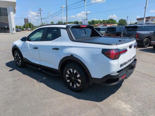 Atlas White 2026 Hyundai SANTA CRUZ SEL Activity