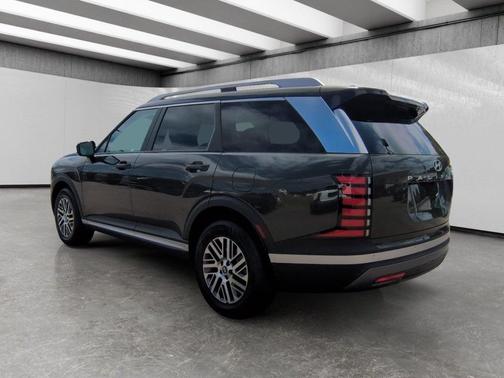 Titan Green Pearl 2027 Hyundai PALISADE SEL 7P