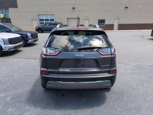 Granite Crystal Metallic Clearcoat 2020 Jeep Cherokee Limited