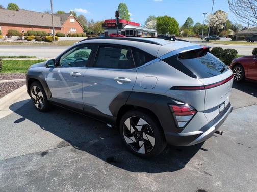 Cyber Gray Metallic 2026 Hyundai KONA Limited