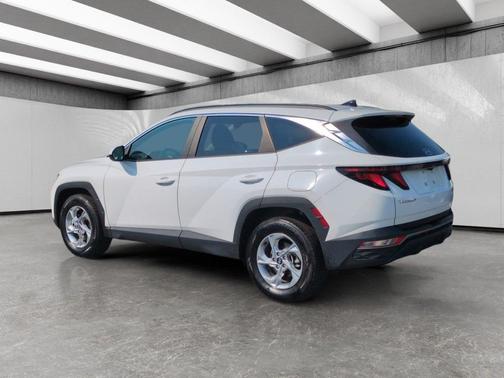 White Pearl 2024 Hyundai TUCSON SEL