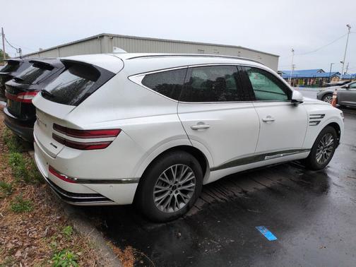 Uyuni White 2025 Genesis GV80 2.5T