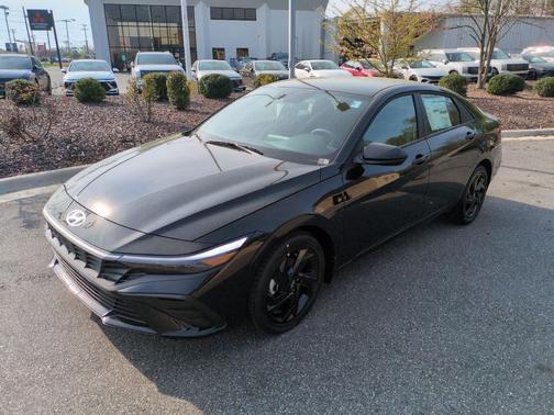 Abyss Black 2026 Hyundai ELANTRA Sport