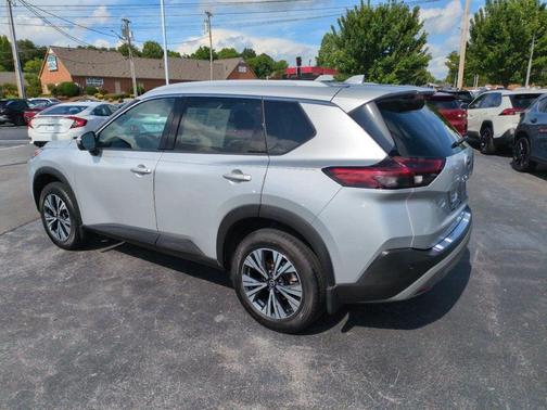 Brilliant Silver Metallic 2021 Nissan Rogue SV