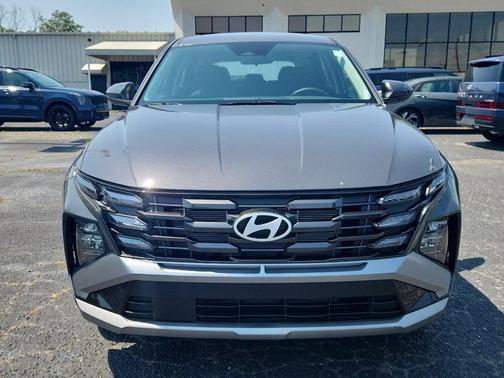 Ecotronic Gray 2026 Hyundai TUCSON SE