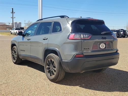 2023 Jeep Cherokee Altitude Lux