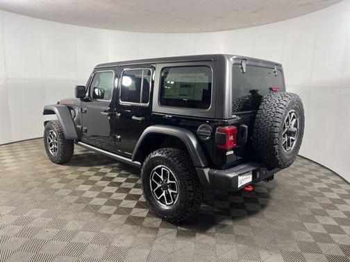 Black Clearcoat 2026 Jeep Wrangler Rubicon