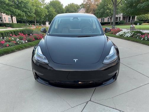 Black 2022 Tesla Model 3 Base