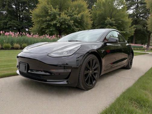 Black 2022 Tesla Model 3 Base
