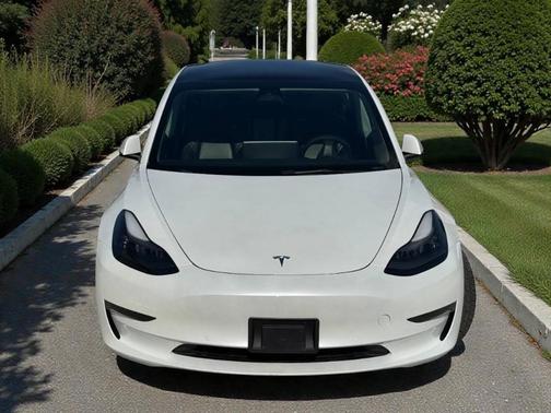 Pearl White Multi 2022 Tesla Model 3 Base
