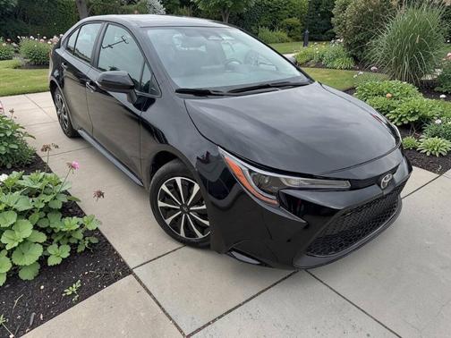 Midnight Black Metallic 2025 Toyota Corolla LE