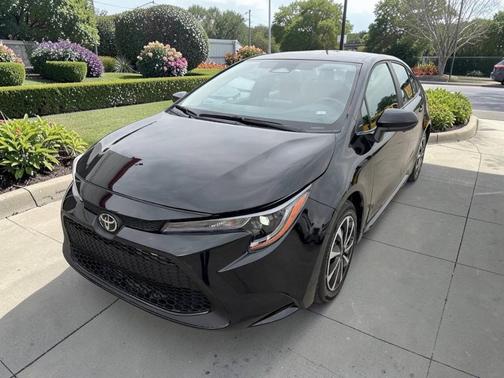 Midnight Black Metallic 2025 Toyota Corolla LE
